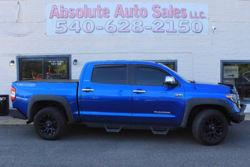 2016 Toyota Tundra Limited's photo