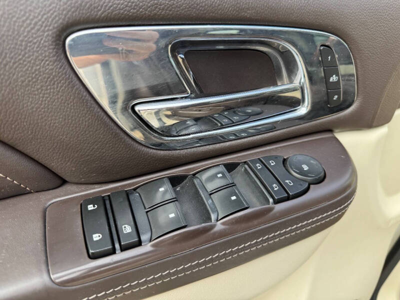 2013 Cadillac Escalade Platinum Edition