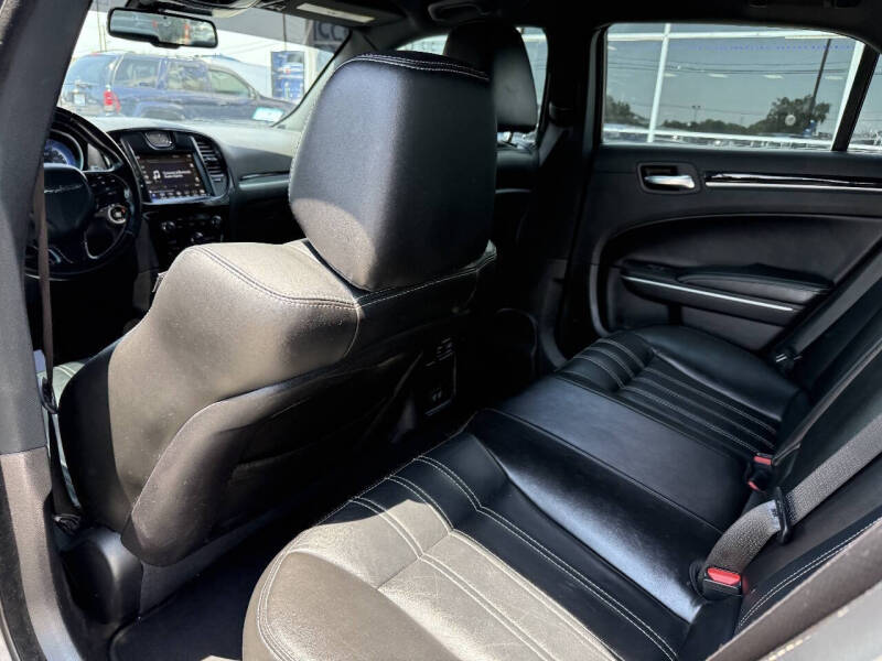 2021 Chrysler 300 S V6