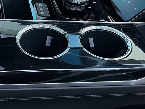 2025 Cadillac Escalade ESV Sport