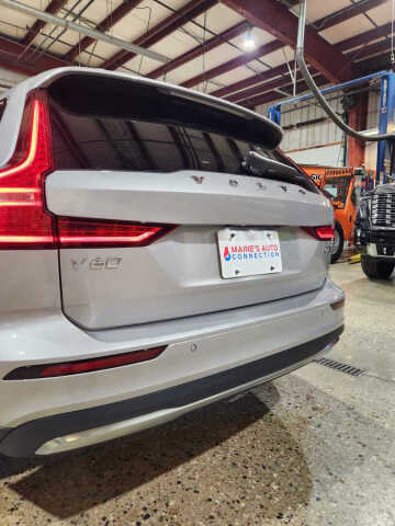 2025 Volvo V60 Cross Country B5 Plus