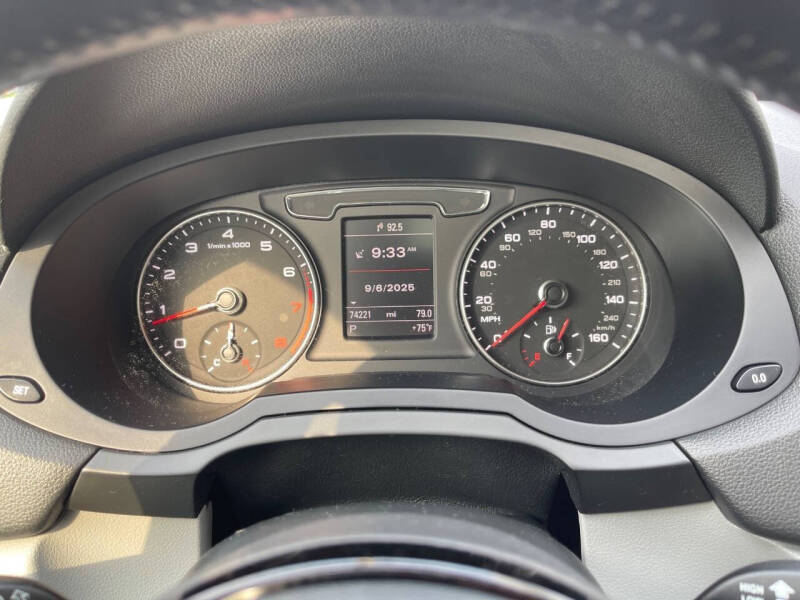 2016 Audi Q3 2.0T quattro Premium Plus