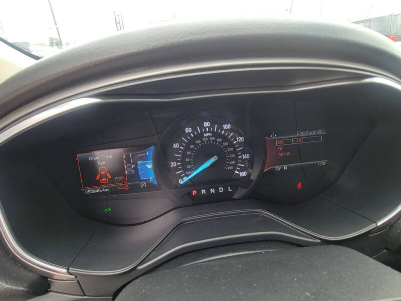 2020 Ford Fusion SE