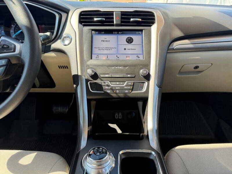 2019 Ford Fusion SE