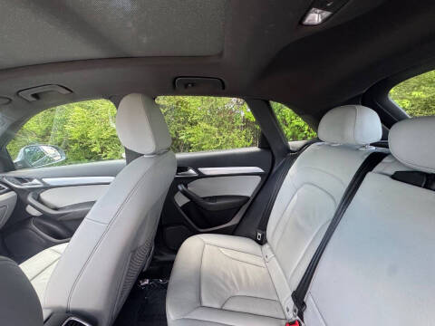 2015 Audi Q3 2.0T quattro Premium Plus