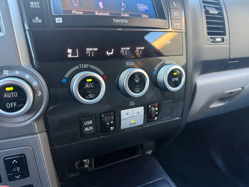 2013 Toyota Sequoia Platinum