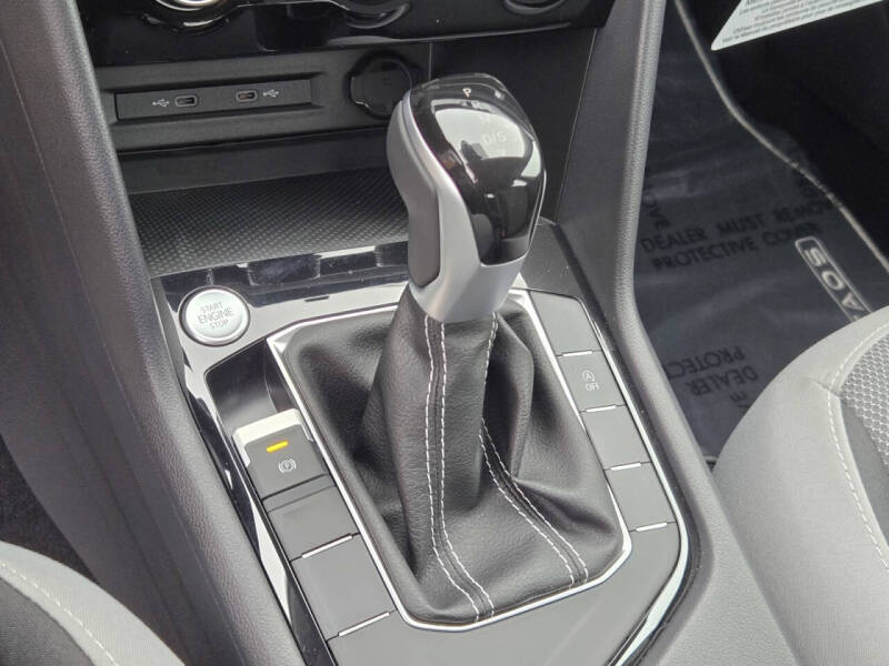 2024 Volkswagen Taos S