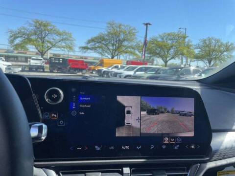 2026 Chevrolet Equinox EV LT 1