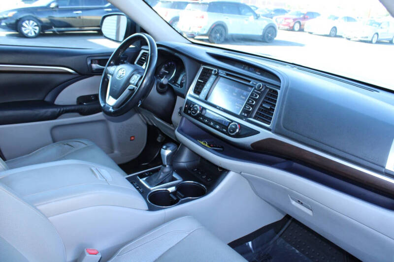 2014 Toyota Highlander Limited Platinum