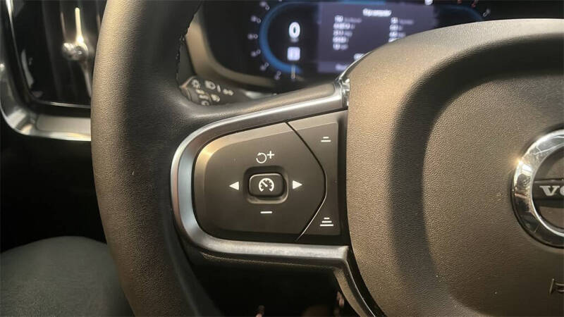 2024 Volvo S60 B5 Core Dark Theme