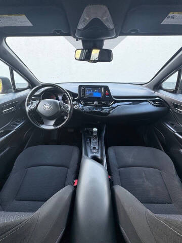 2018 Toyota C-HR XLE Premium