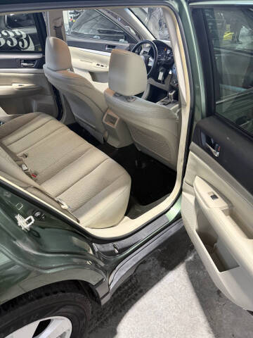 2012 Subaru Outback 2.5i Premium