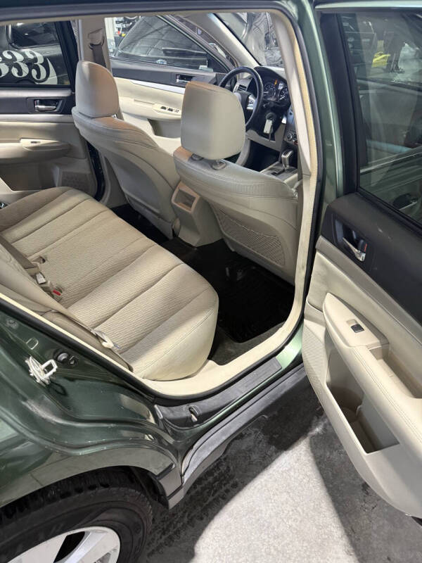 2012 Subaru Outback 2.5i Premium