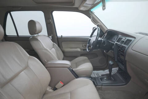 2002 Toyota 4Runner SR5