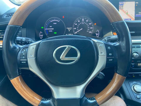 2013 Lexus ES 300h