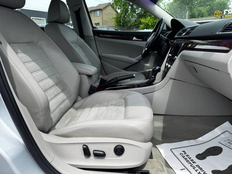 2013 Volkswagen Passat V6 SEL Premium