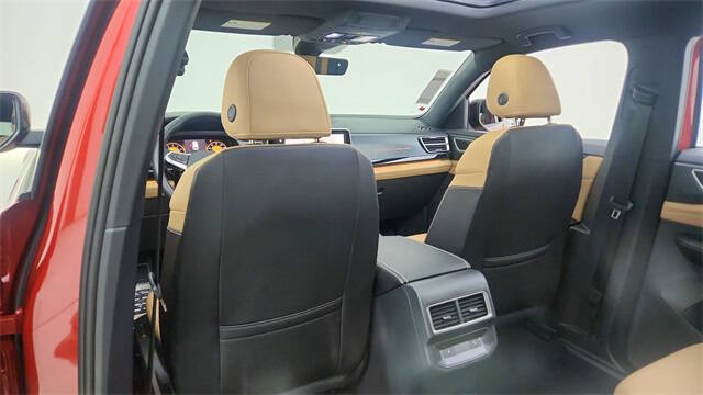 2025 Volkswagen Atlas Cross Sport SEL R-Line Black 4Motion