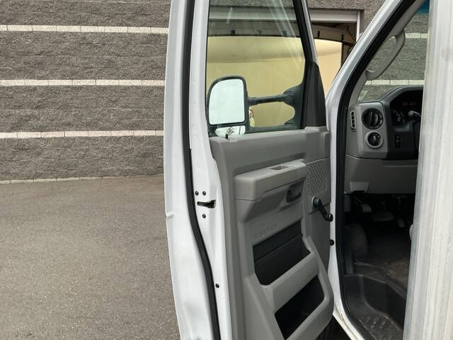 2019 Ford E-Series E-450 SD