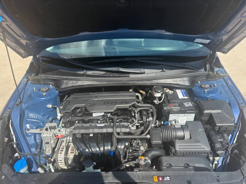 2021 Hyundai Elantra SE