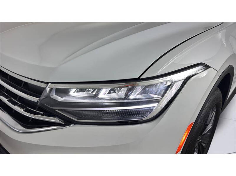 2022 Volkswagen Tiguan SE