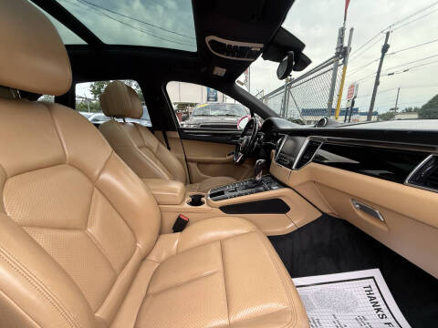 2018 Porsche Macan