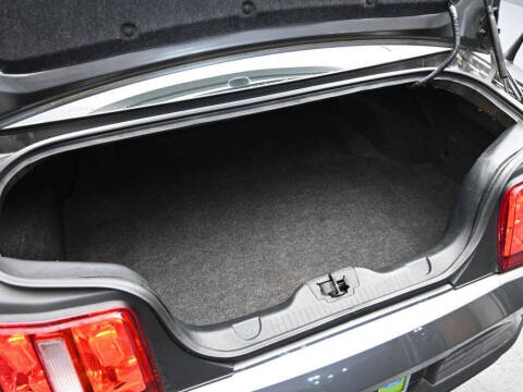 2011 Ford Mustang V6