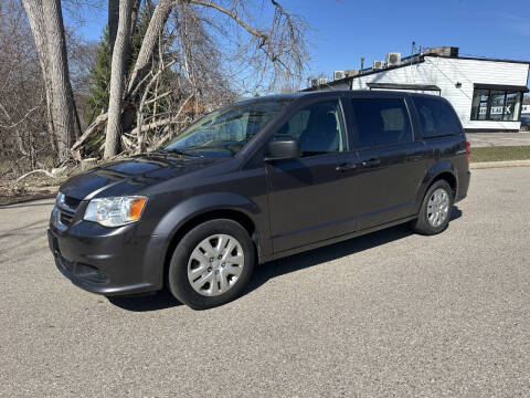 2018 Dodge Grand Caravan for sale at Family Auto Sales llc in Fenton MI