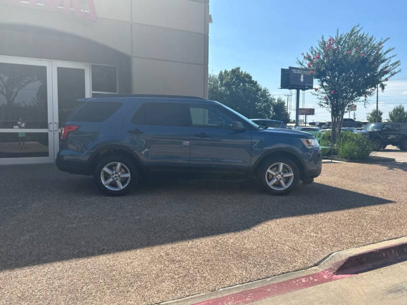 2018 Ford Explorer
