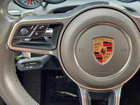 2017 Porsche Cayenne Platinum Edition
