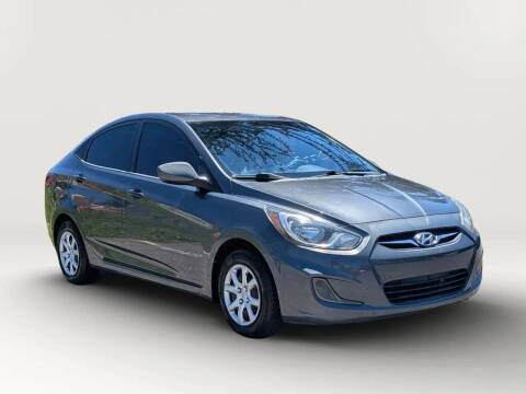2012 Hyundai Accent GLS