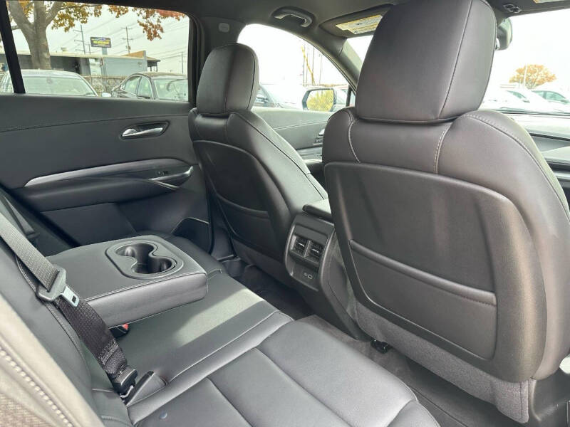 2025 Cadillac XT4 Premium Luxury