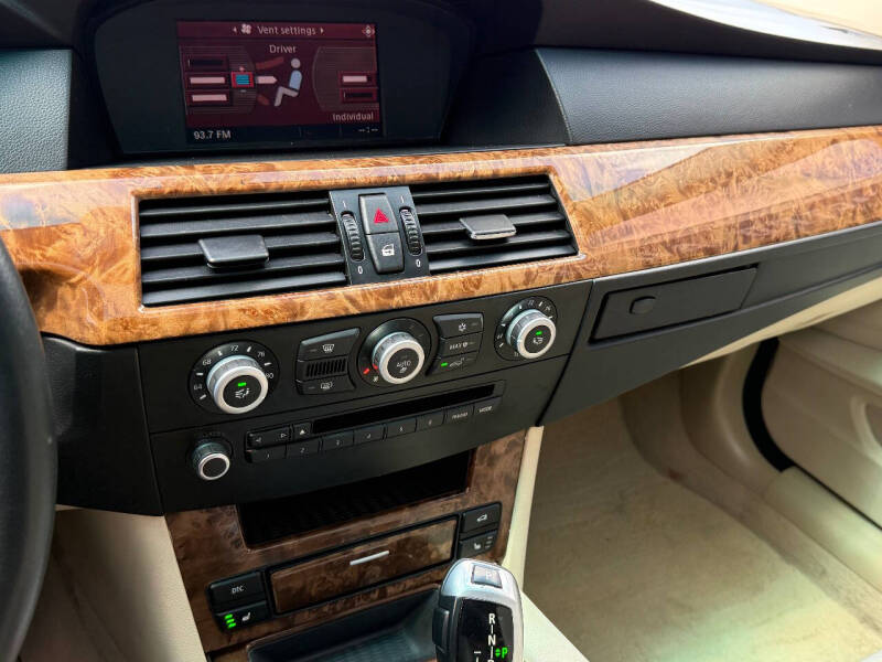 2008 BMW 5 Series 528i