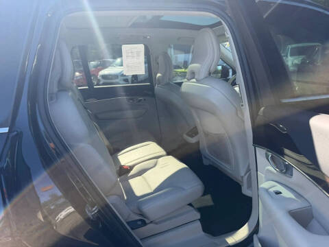 2019 Volvo XC90 T5 Momentum