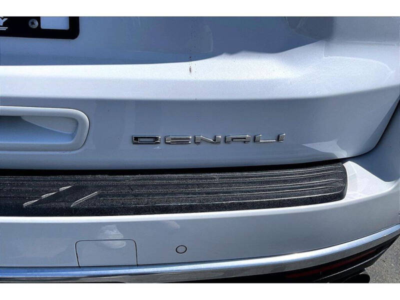 2023 GMC Yukon XL Denali