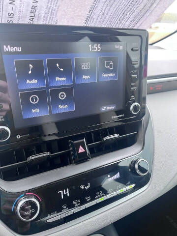 2022 Toyota Corolla LE