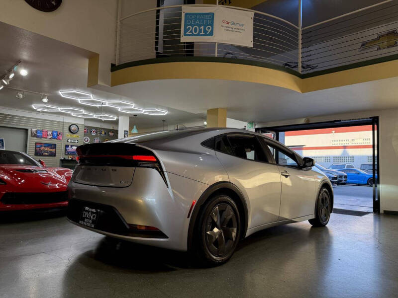 2024 Toyota Prius LE