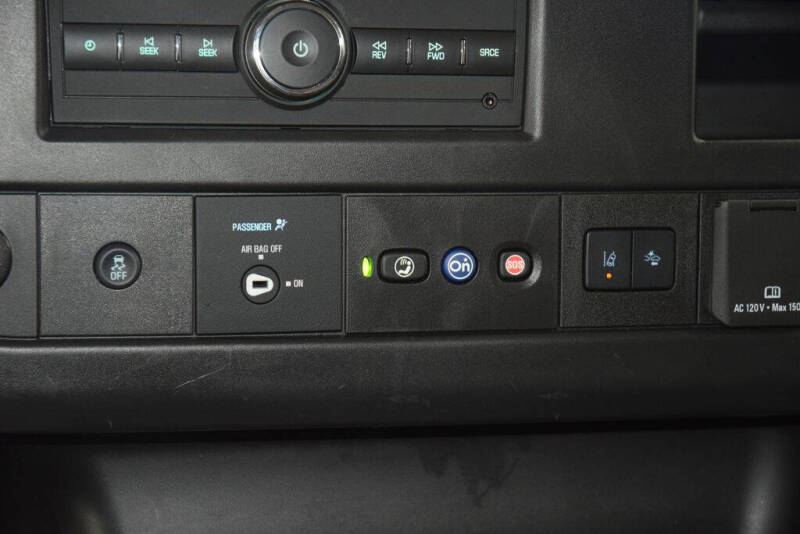 2024 Chevrolet Express LT 3500