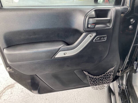 2012 Jeep Wrangler Sahara