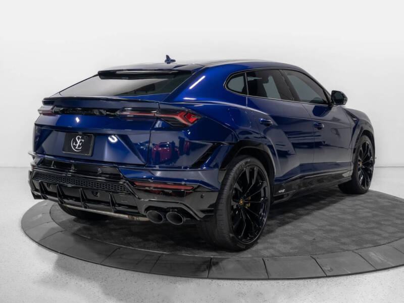 2023 Lamborghini Urus S