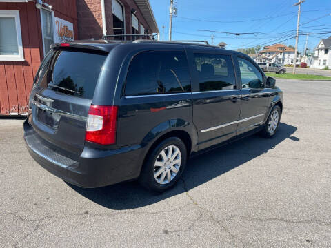 2014 Chrysler Town and Country for sale at Uptown Auto in Fulton NY