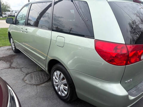 2006 Toyota Sienna LE 7 Passenger