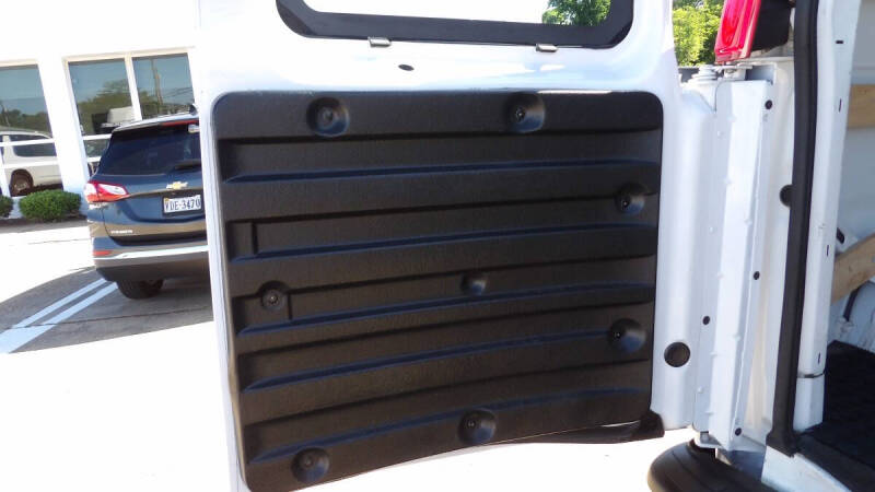 2024 Chevrolet Express 2500