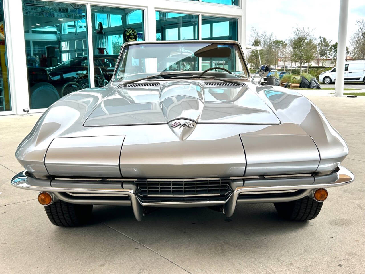 1966 Chevrolet Corvette 2