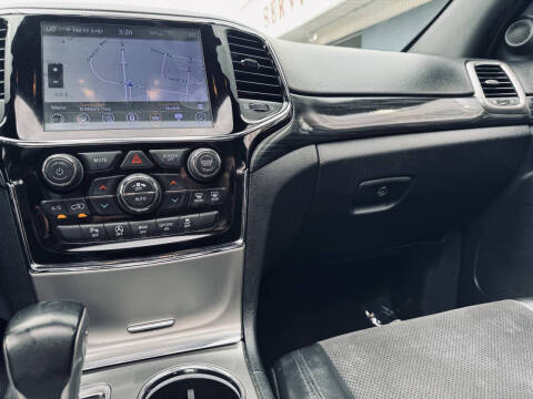 2020 Jeep Grand Cherokee Altitude