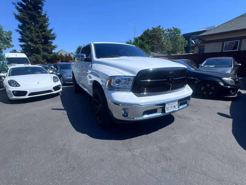 2014 RAM 1500 Laramie