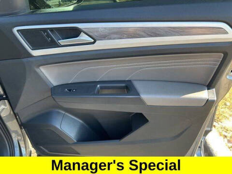 2022 Volkswagen Atlas Cross Sport SE 4Motion