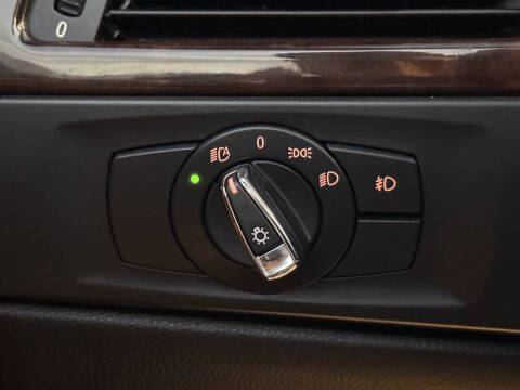 2011 BMW 3 Series 328i