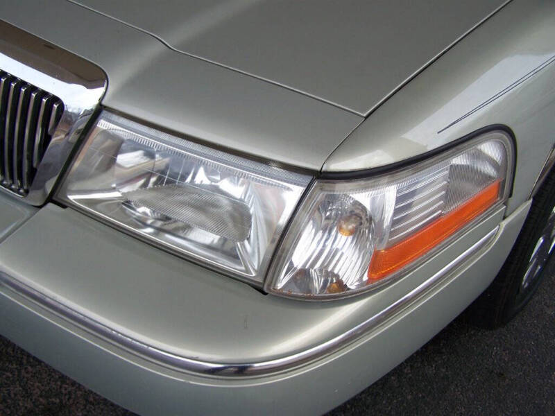 2004 Mercury Grand Marquis GS