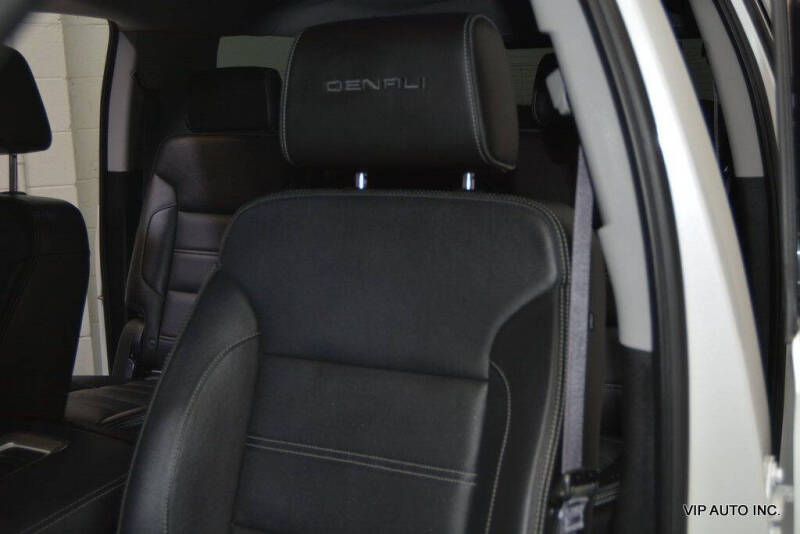 2017 GMC Yukon XL Denali