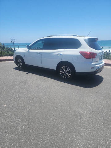 2018 Nissan Pathfinder S